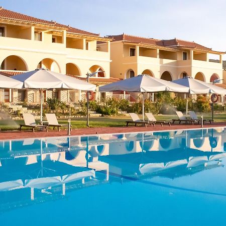 Aktaion Resort Gythio Eksteriør billede