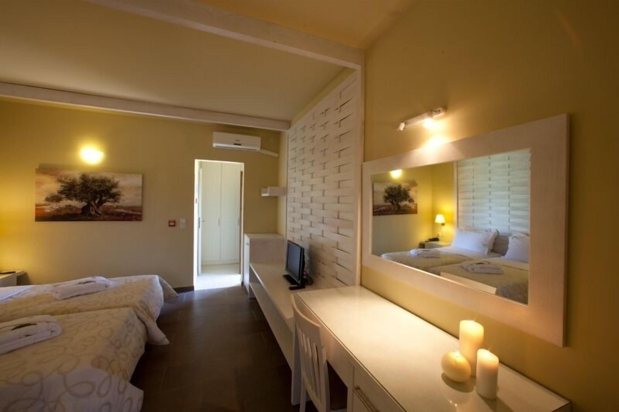 Aktaion Resort Gythio Eksteriør billede